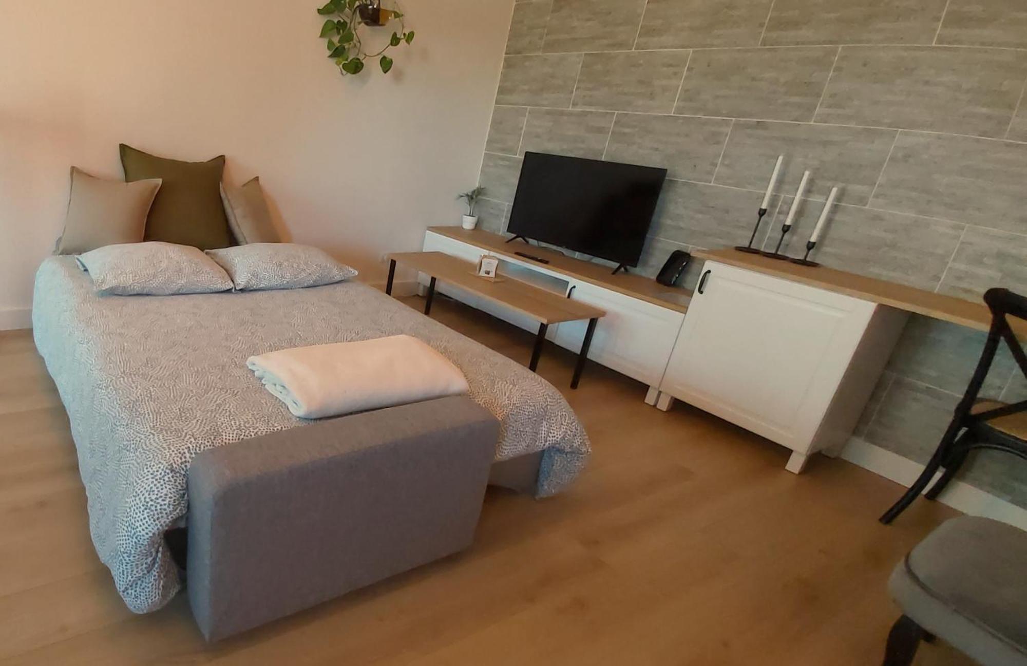 La Campagne Romantique - Avec Entree Autonome, Clim Neuve, Parking Prive & Sa Piscine ! - Saint-Sulpice  Buitenkant foto